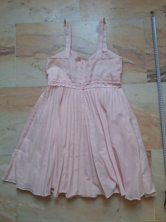 Vestido rosa niña