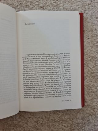 Franco contra Stalin: La política española frente
