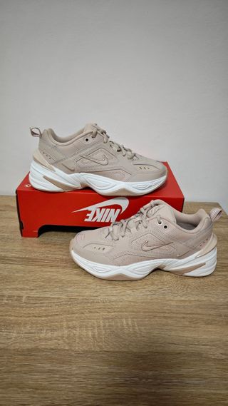 Nike Sneakers Taglia 38 Beige/Bianco Nuove