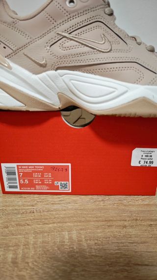 Nike Sneakers Taglia 38 Beige/Bianco Nuove