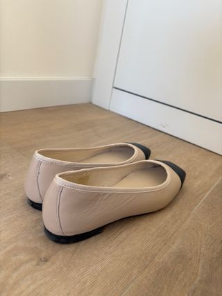 Manoletinas Eseoese beige y negro