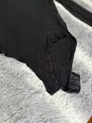 Body negro con transparencias