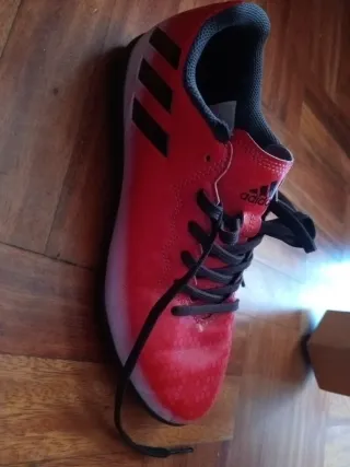 Botas de fútbol Adidas Talla 36 Rojas