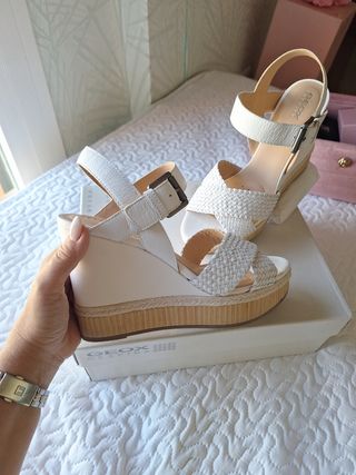 Sandalias Geox Plataforma Talla 40 Blancas