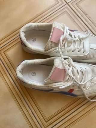 Zapatillas New Balance Rosa y Blanco