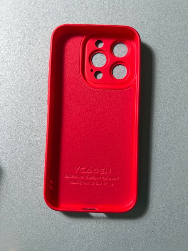 Funda iPhone 15 Pro Roja