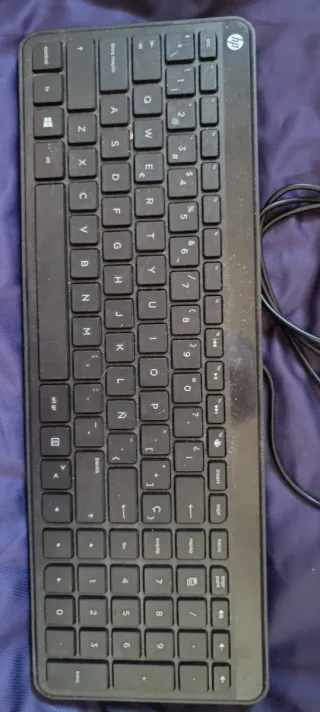 VENDO DOS TECLADOS UNO HP Y OTRO ORNATA CHROME.