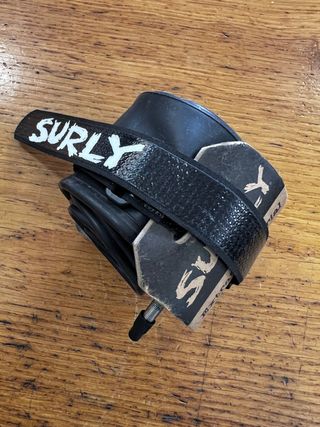 Pneu Surly Extra Terrestrial 29x2.5 Novo