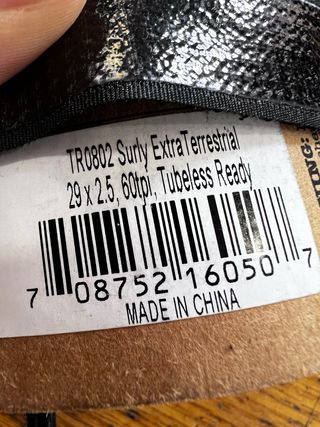 Pneu Surly Extra Terrestrial 29x2.5 Novo