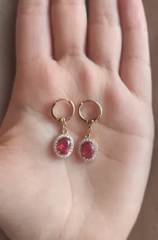 3 joyas por 17€.Pendientes chapados en oro 