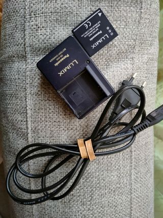 Cargador y batería Panasonic 