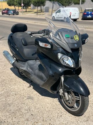 Suzuki Burgman 650 Executive 2005