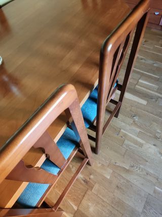 Mesa de comedor y 6 sillas