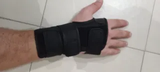 Muñequeras REKON Patinaje