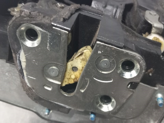 CERRADURA PUERTA DELANTERA IZQUIERDA MAZDA CX-7 E