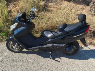 Suzuki Burgman 400