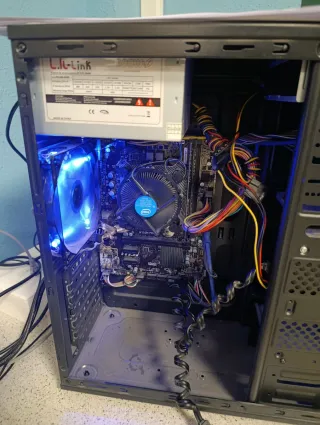 PC Intel i5 7ª Gen, 8GB RAM