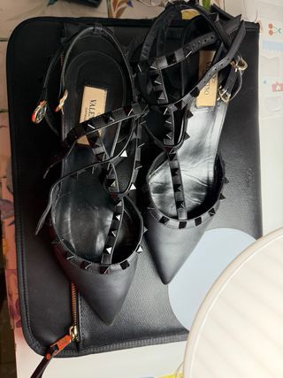 Zapatos Tacon Valentino Negros Tachuelas
