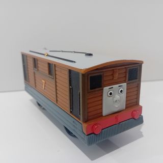 Trenino Thomas marrone con numero 7