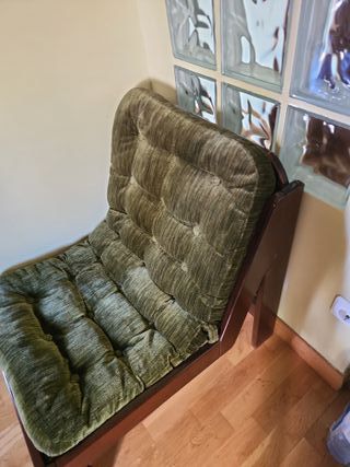 Sillón de salón tela y madera