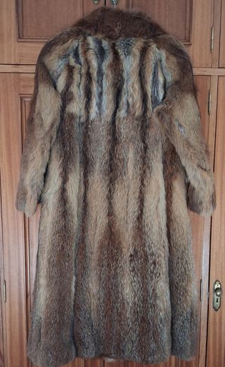 Abrigo de piel mujer beige y marrón