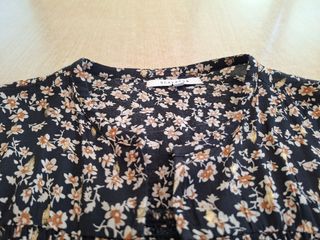Camisa Scalpers floral negra talla S