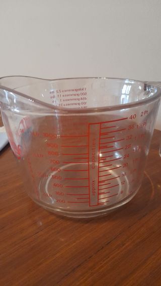 Jarra medidora de cristal 1L