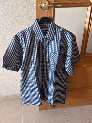 Camisa de cuadros UNIVIC Talla M
SIN ESTRENAR