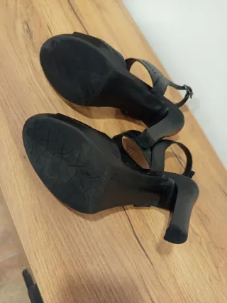 Zapatos de tacón negros