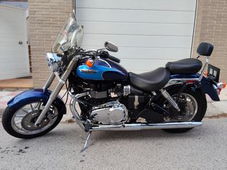 Triumph Bonneville America 900
