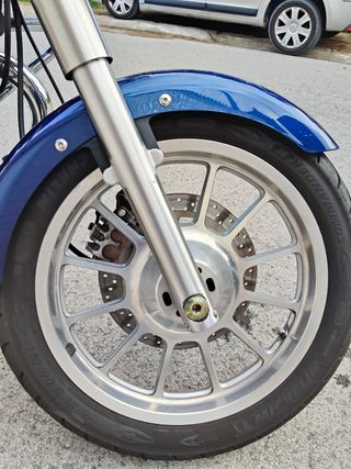 Triumph Bonneville America 900