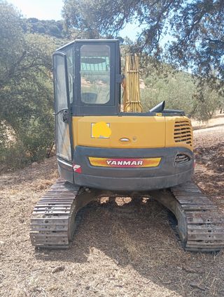 Excavadora Yanmar VIO 75