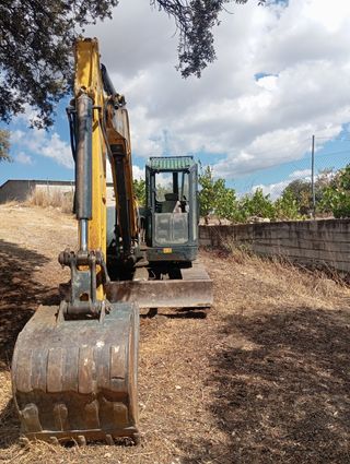 Excavadora Yanmar VIO 75