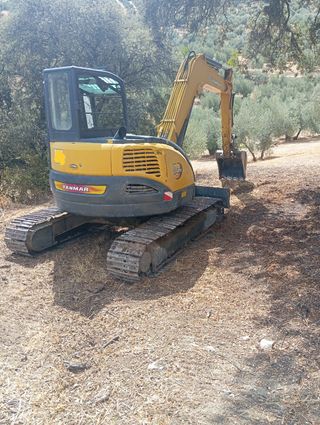 Excavadora Yanmar VIO 75