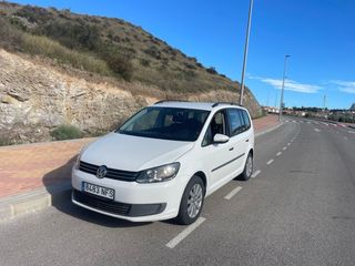 Volkswagen Touran 2011