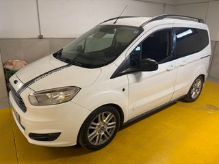 Ford Tourneo Courier 2015