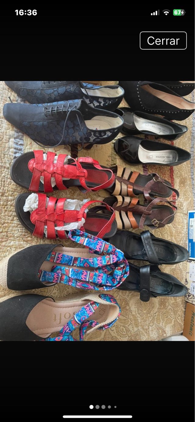 Un sacco di scarpe varie