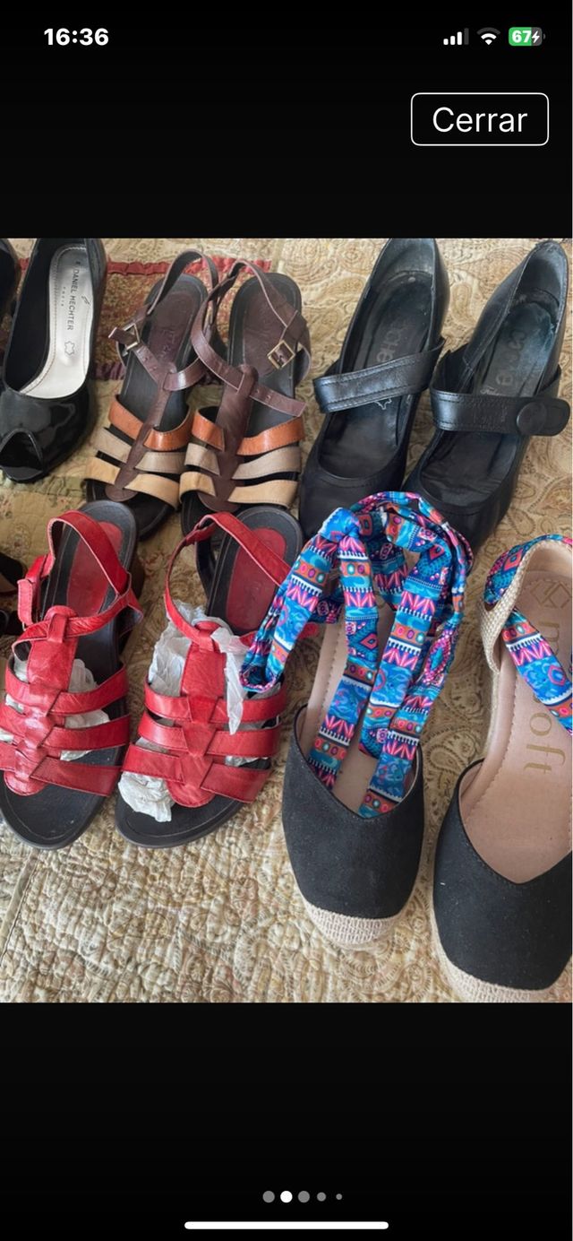 Un sacco di scarpe varie