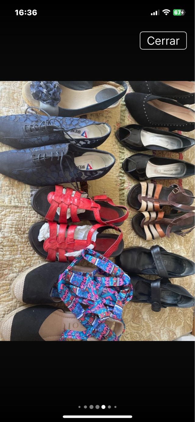 Un sacco di scarpe varie