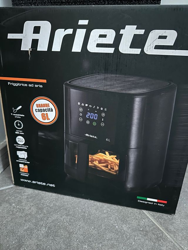 Friggitrice ad aria Ariete 6L nuova