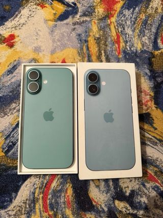 iPhone 16 Azul turquesa
