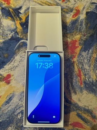 iPhone 16 Azul turquesa