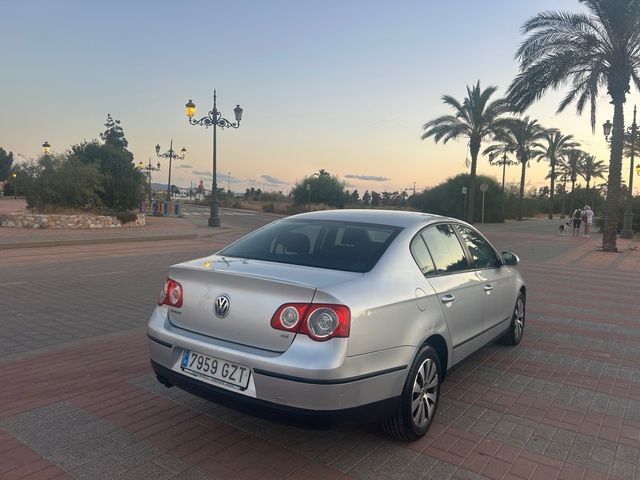 Volkswagen Passat 2010