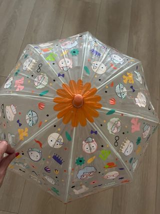 Paraguas transparente con dibujos
