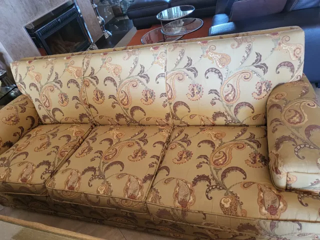 Sofá de 3 plazas con estampado floral
