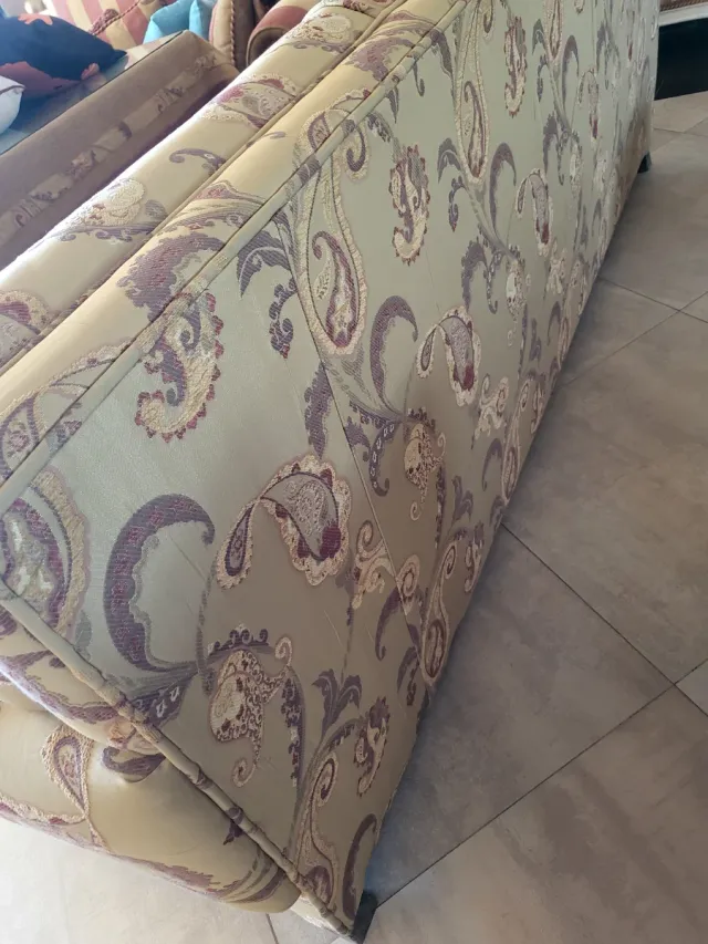 Sofá de 3 plazas con estampado floral