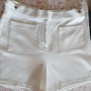 Shorts blancos mujer