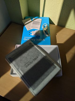 Samsung Galaxy Tab A (SM-T550)  
