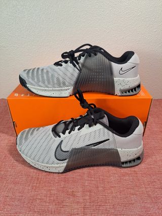 NIKE METCON 9 T42.5