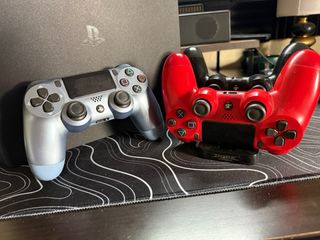 PS4 800GB con 3 mandos